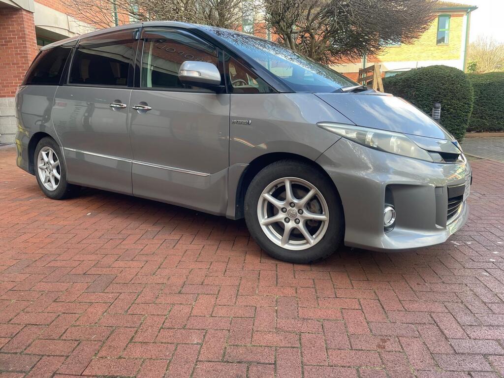 Toyota Estima Aeras G