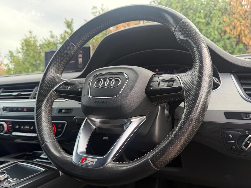 2015 Audi Q7 thumbnail 41