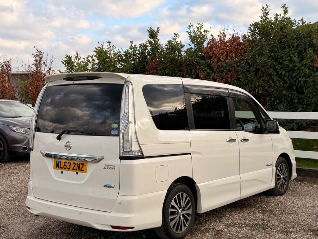 2014 Nissan Serena thumbnail 19