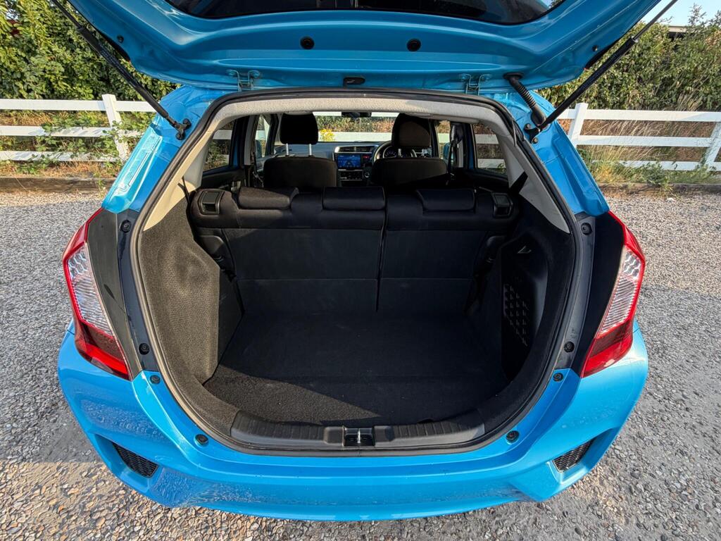 2014 Honda Jazz thumbnail 23
