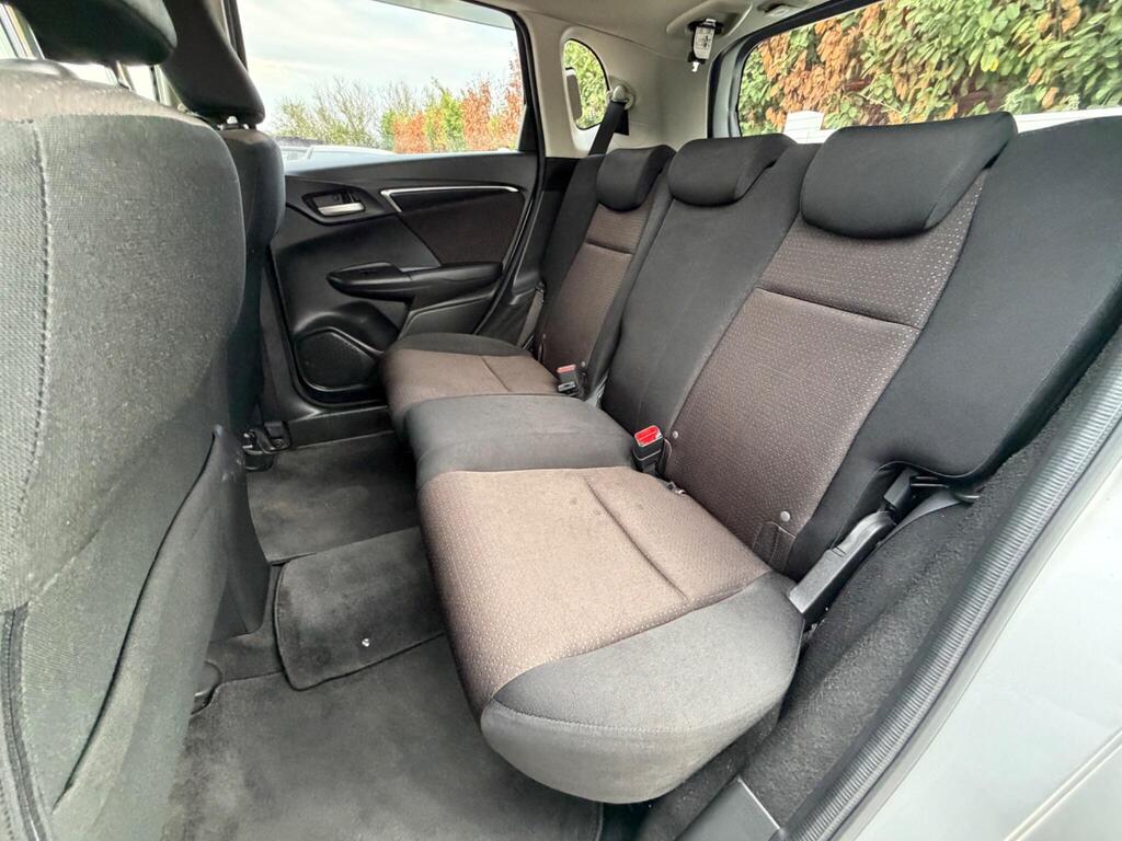 2014 Honda Jazz thumbnail 19