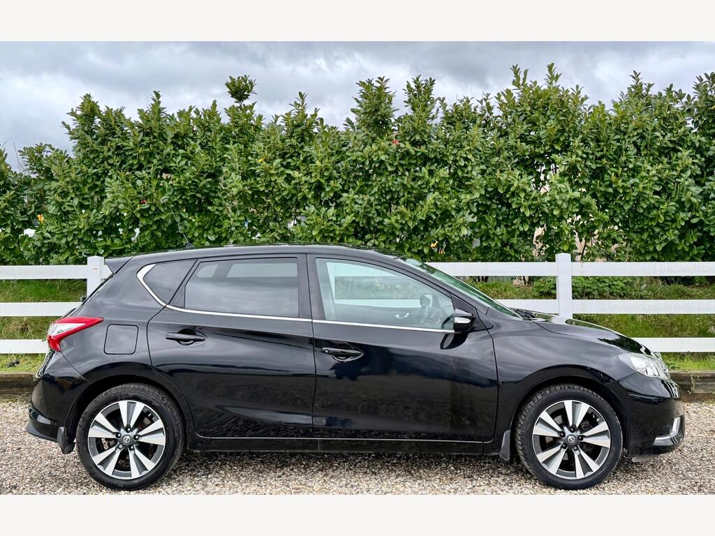 2017 Nissan Pulsar thumbnail 11