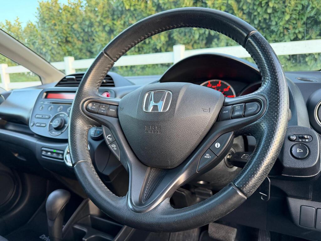 2012 Honda Jazz thumbnail 31