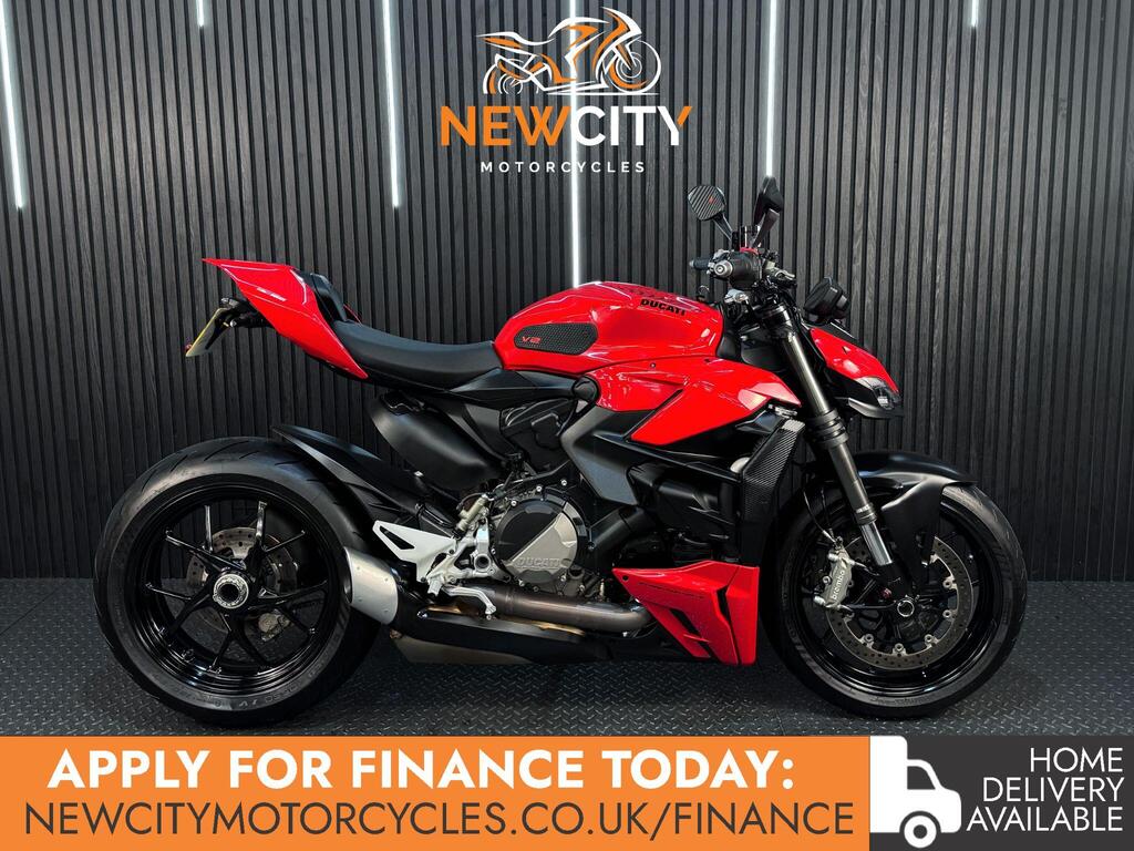 Ducati Streetfighter V2