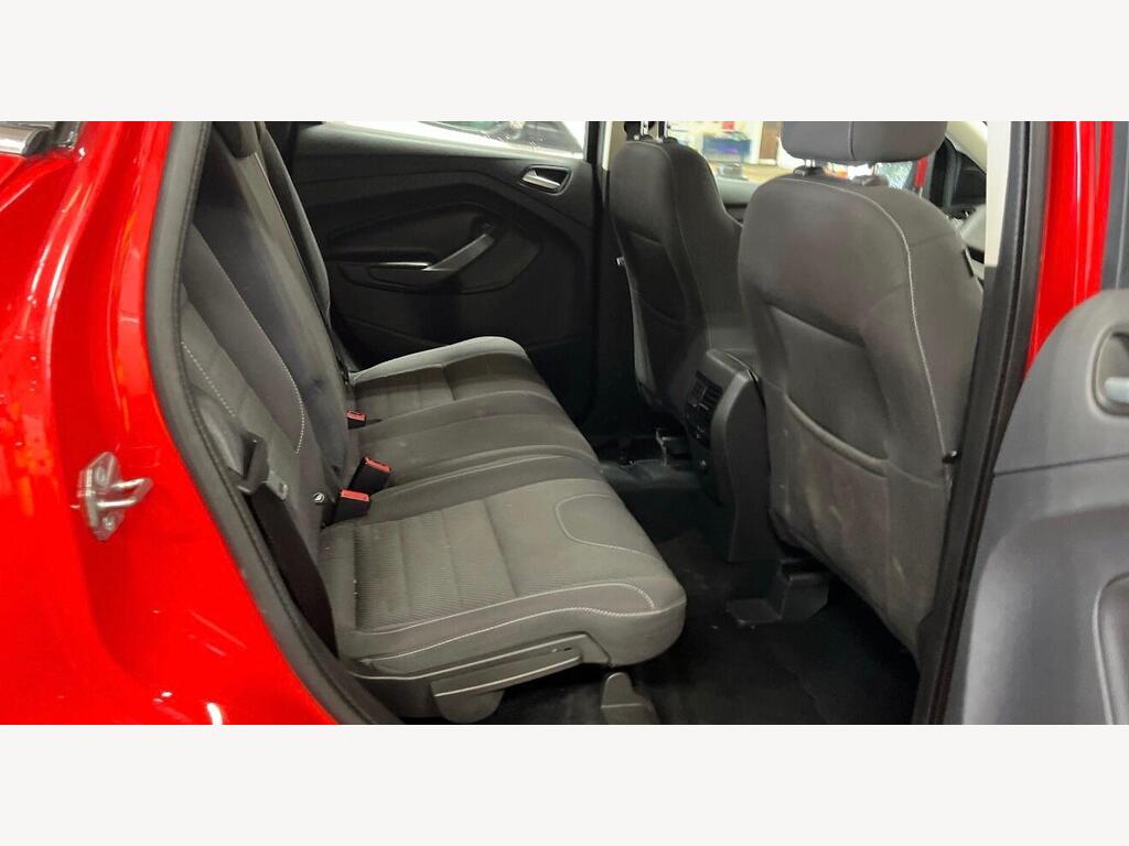 2016 Ford Kuga thumbnail 9