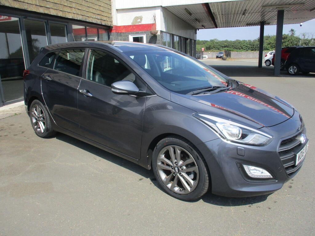 Hyundai i30 Estate 1.6 CRDi Blue Drive Premium Tourer DCT Euro 6 (s/s) 5dr