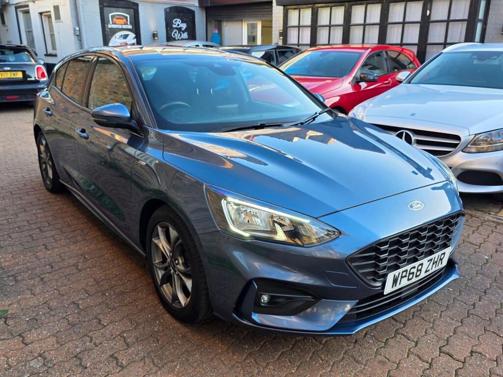 Ford Focus Hatchback 1.0T EcoBoost ST-Line Euro 6 (s/s) 5dr