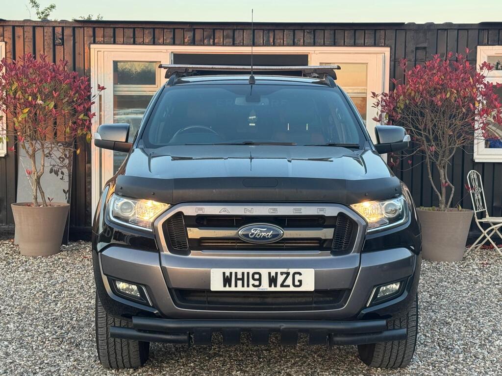 Ford Ranger 3.2 TDCi Wildtrak Auto 4WD Euro 5 4dr thumbnail 4