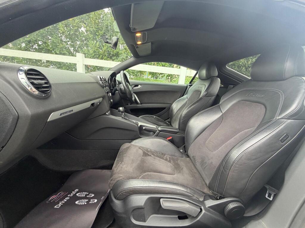 2012 Audi TT thumbnail 30