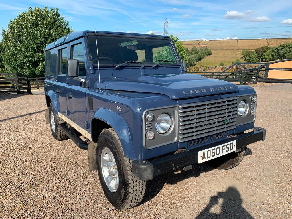 Land Rover Defender 110 SUV 2.4 TDCi County Utility Wagon 4WD MWB Euro 4 5dr