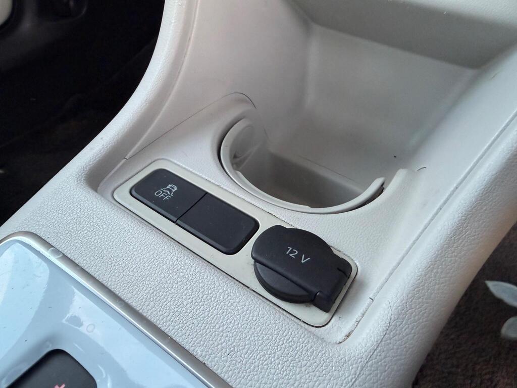 2013 Volkswagen up! thumbnail 23