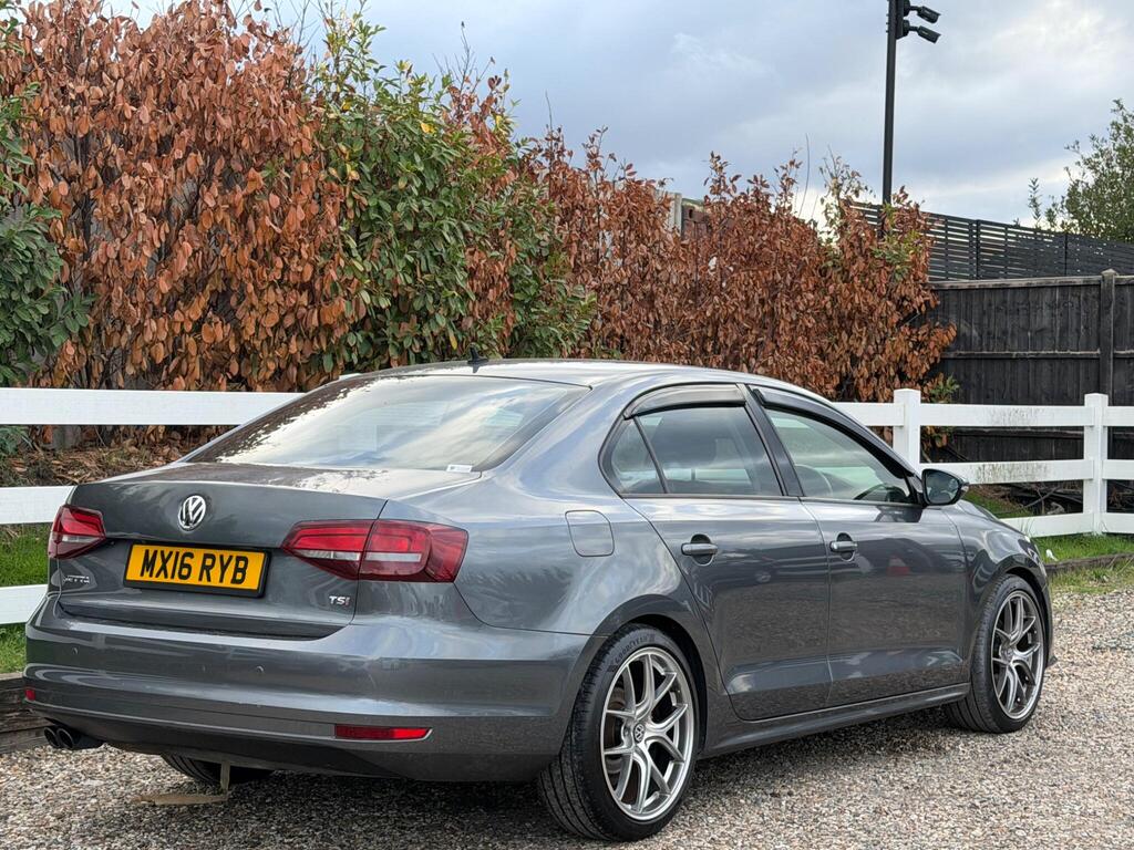 2016 Volkswagen Jetta thumbnail 14