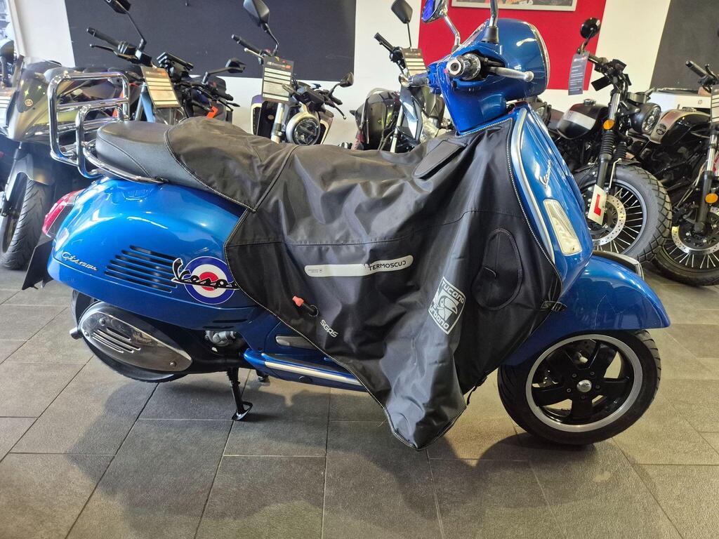 Piaggio Vespa GTS 125 Scooter 125 Super ABS CVT
