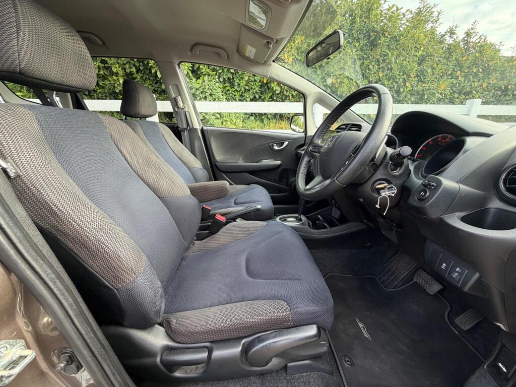 2013 Honda Jazz thumbnail 16