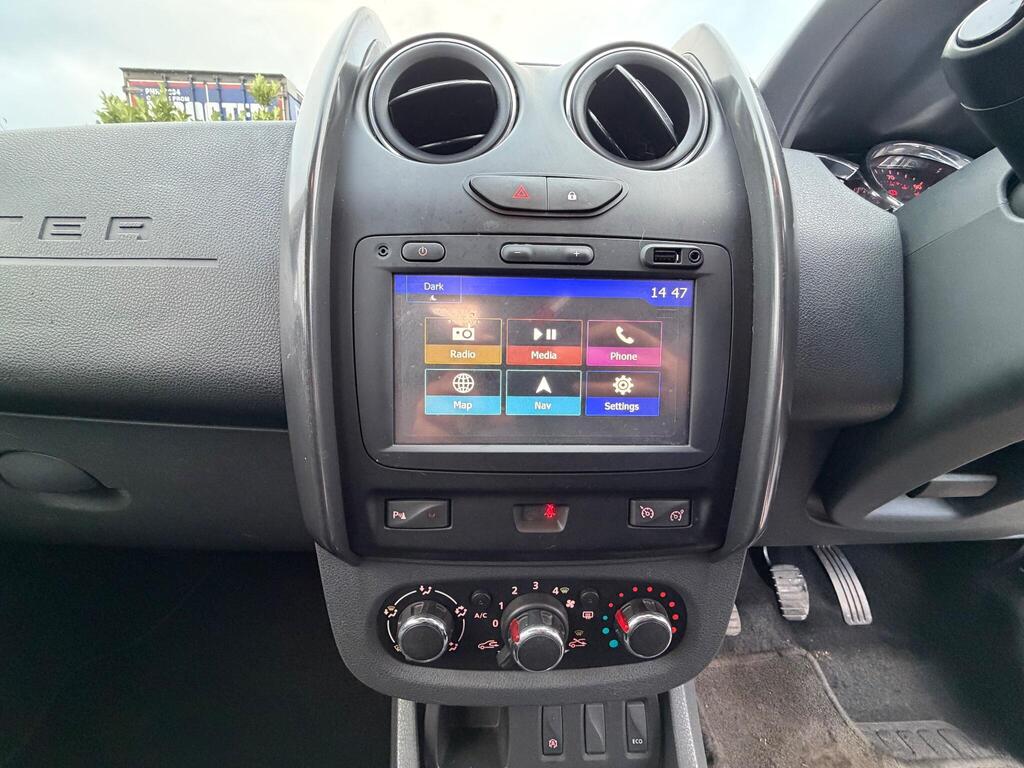 2016 Dacia Duster thumbnail 21