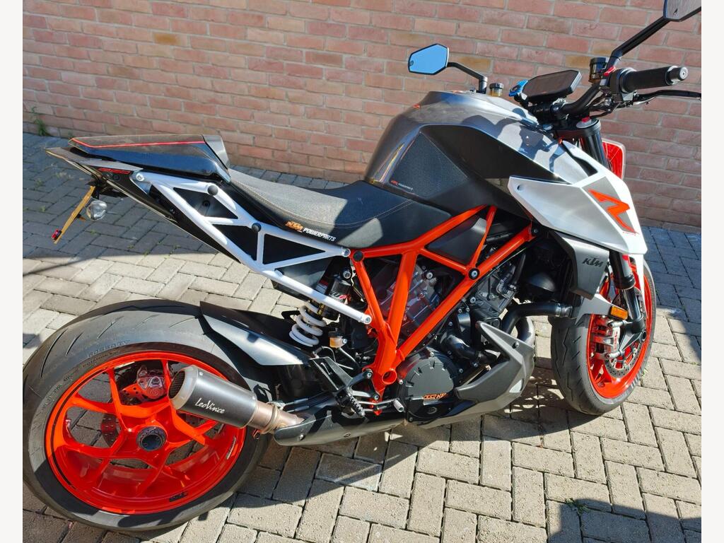 KTM 1290 Super Duke R