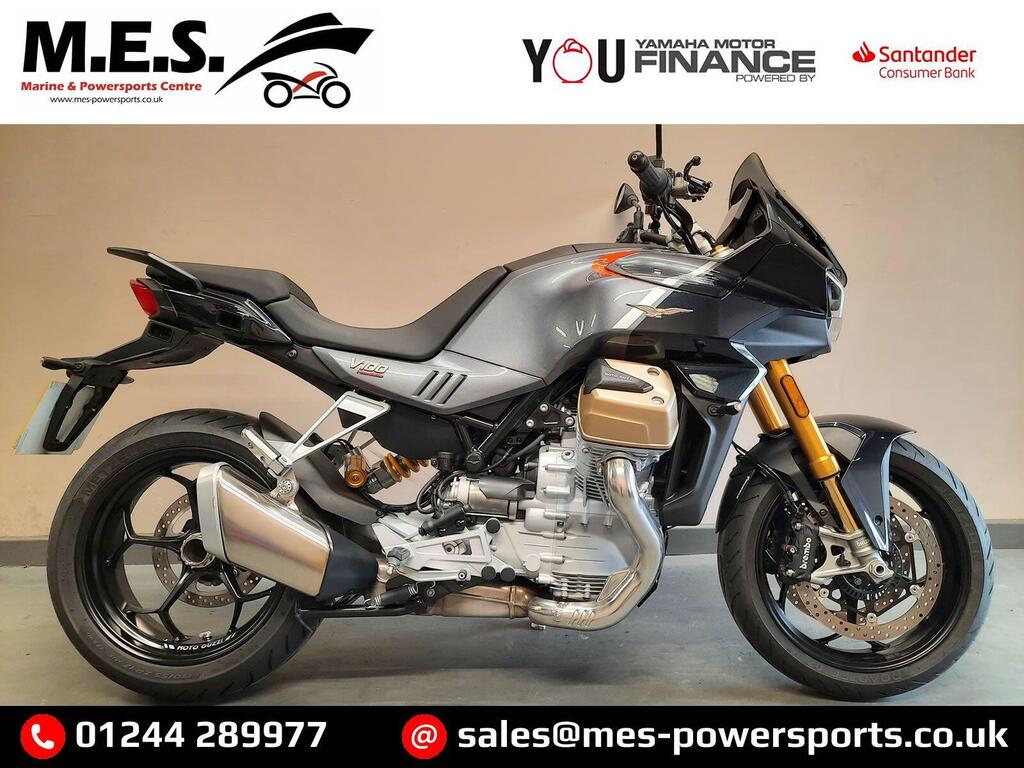 Moto Guzzi V100 Mandello
