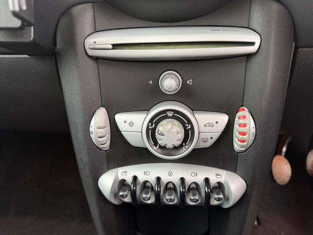 2007 MINI Hatch thumbnail 24