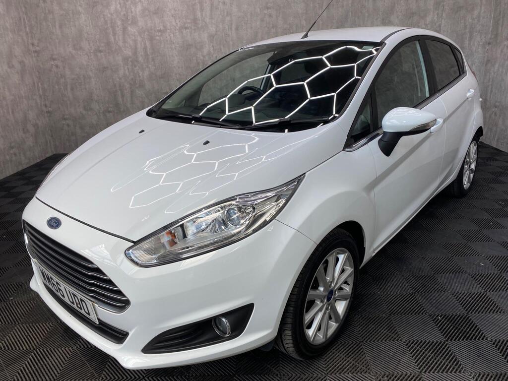 Ford Fiesta Hatchback 1.0T EcoBoost Titanium Euro 6 (s/s) 5dr