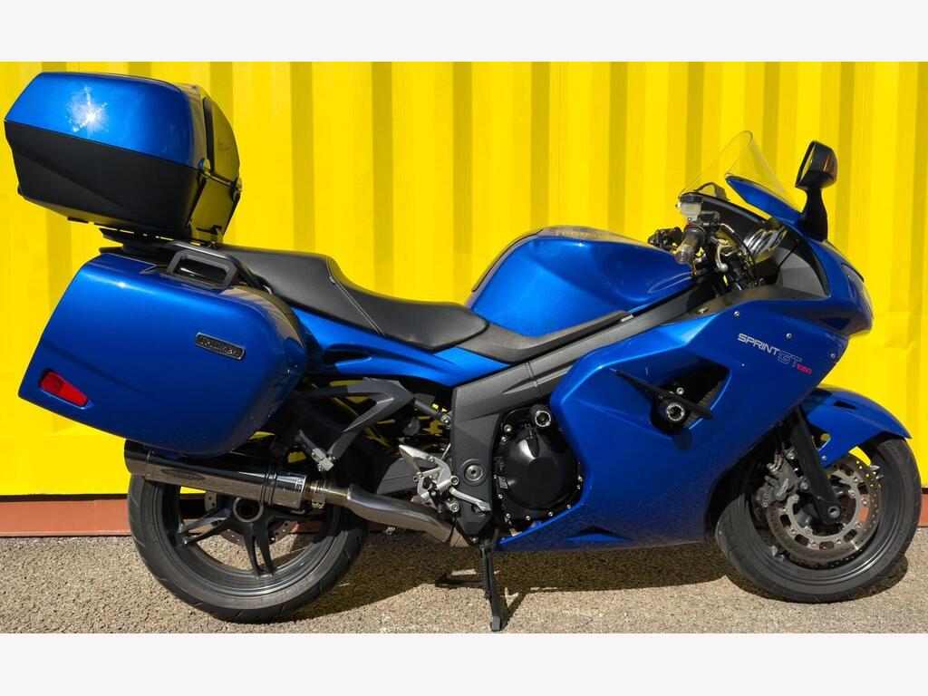 Triumph Sprint GT 1050
