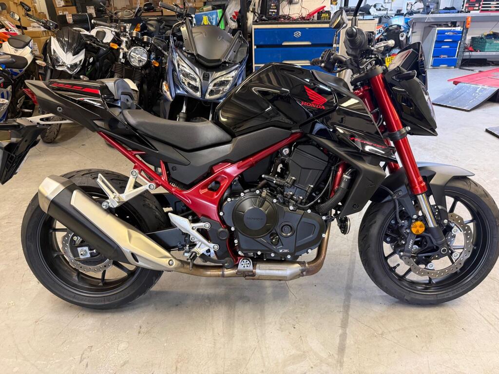 Honda CB750 Hornet