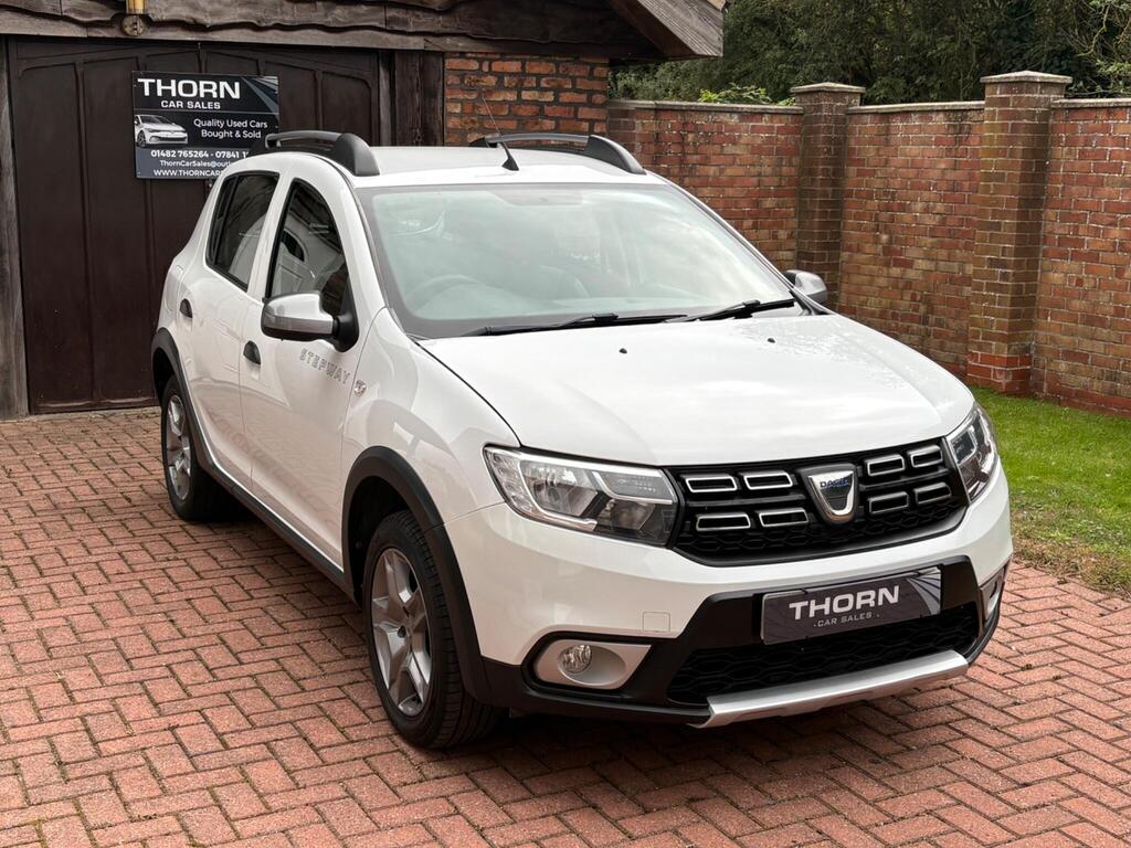 Dacia Sandero Stepway Hatchback 0.9 TCe Essential Euro 6 (s/s) 5dr
