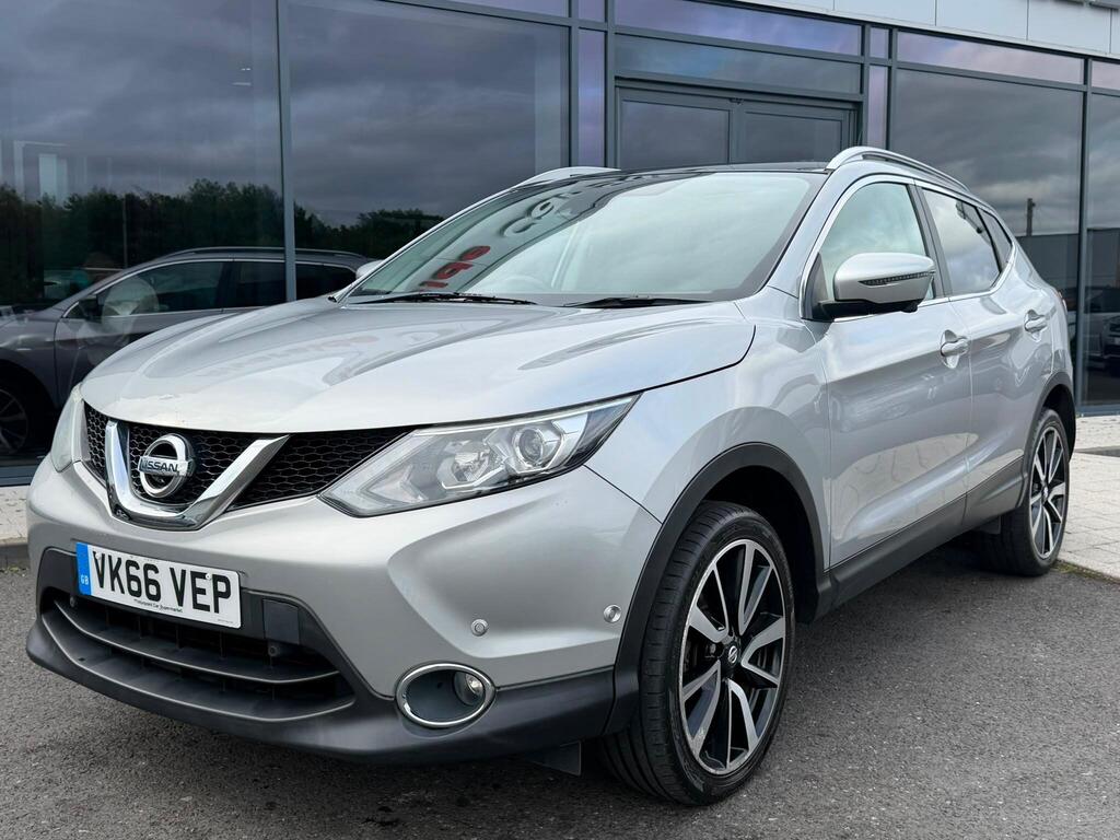 Nissan Qashqai SUV 1.6 dCi Tekna 2WD Euro 6 (s/s) 5dr