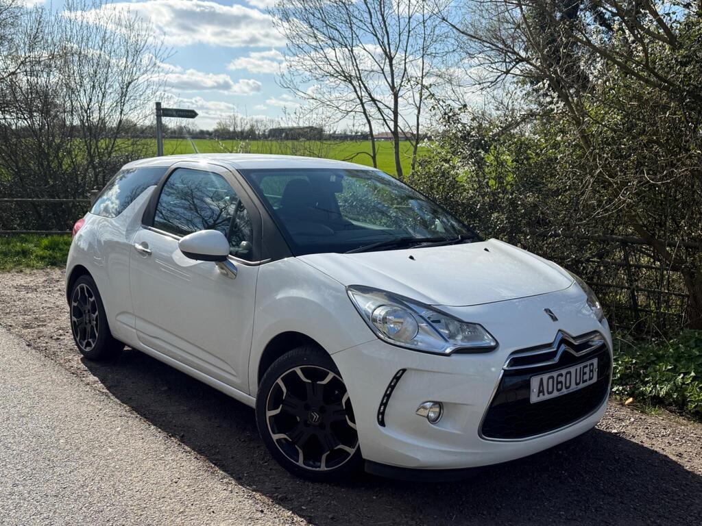 Citroen DS3 Hatchback 1.6 HDi Black Euro 5 3dr