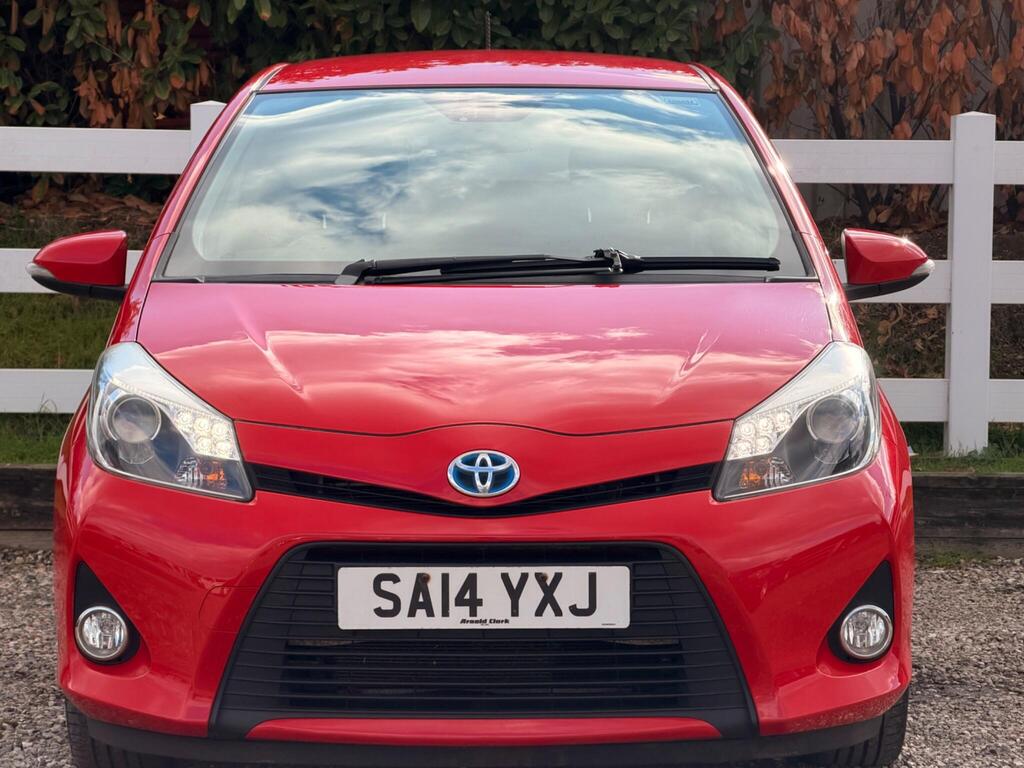 2014 Toyota Yaris thumbnail 10