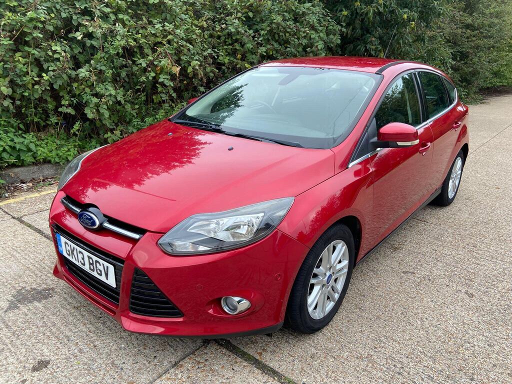 Ford Focus Hatchback 1.0T EcoBoost Titanium Euro 5 (s/s) 5dr