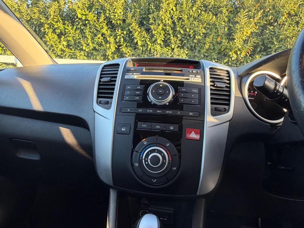 2012 Kia Venga thumbnail 15