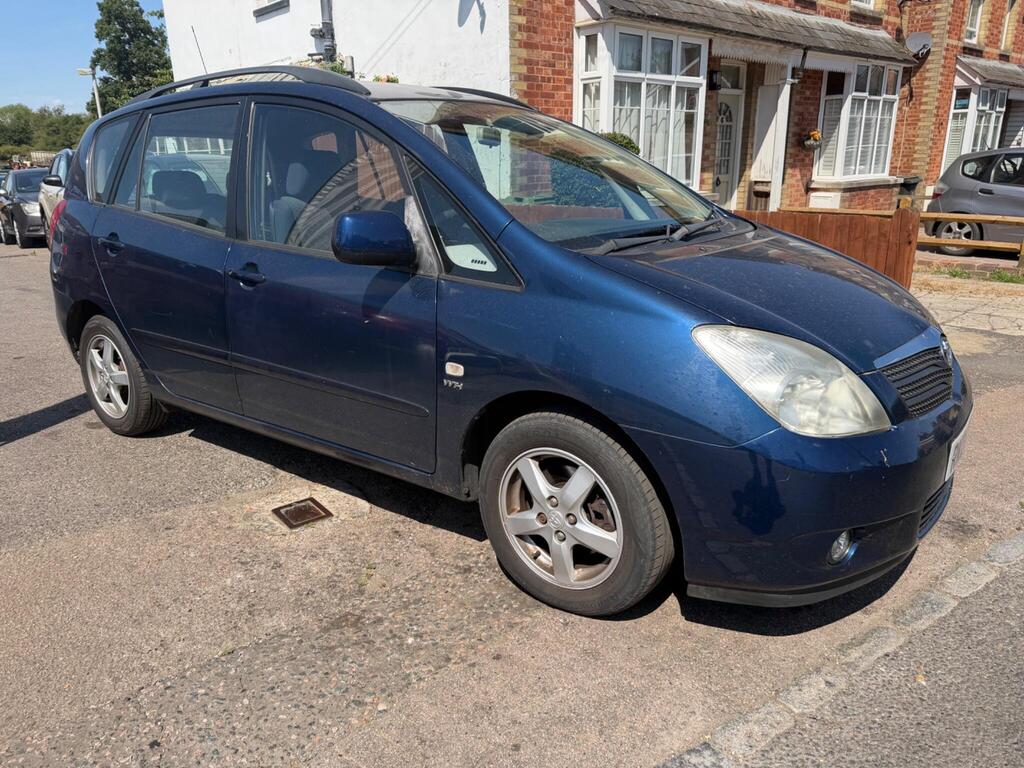 Toyota Corolla Verso MPV 1.8 VVT-i T3 5dr