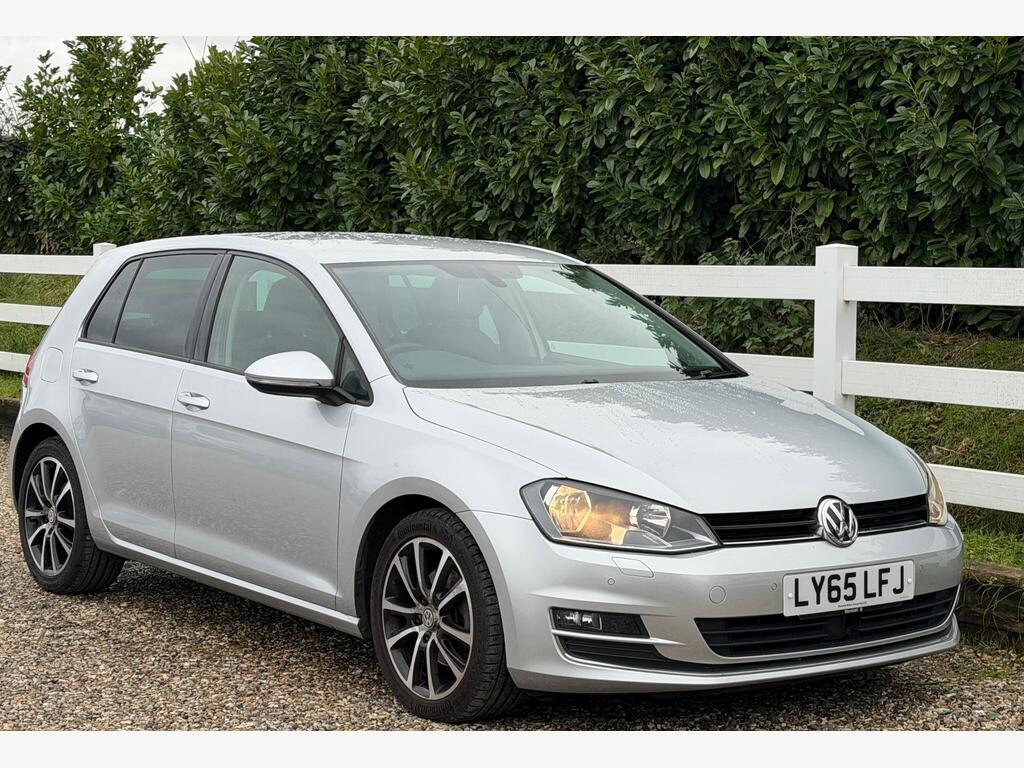 2016 Volkswagen Golf thumbnail 3