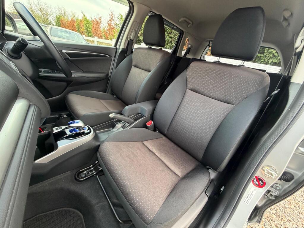 2014 Honda Jazz thumbnail 31