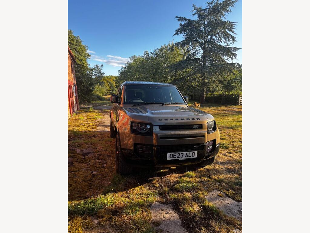 Land Rover Defender 130
