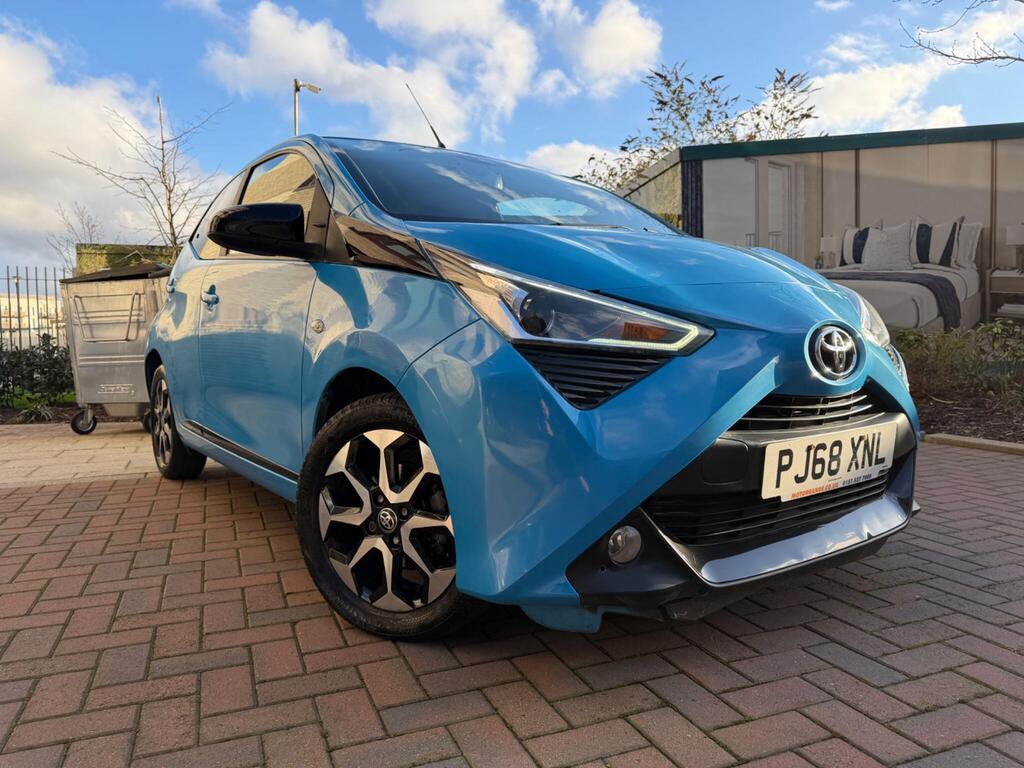 Toyota AYGO Hatchback 1.0 VVT-i x-trend Funroof x-shift Euro 6 5dr