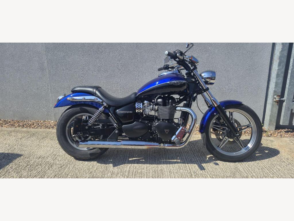 Triumph Speedmaster 865