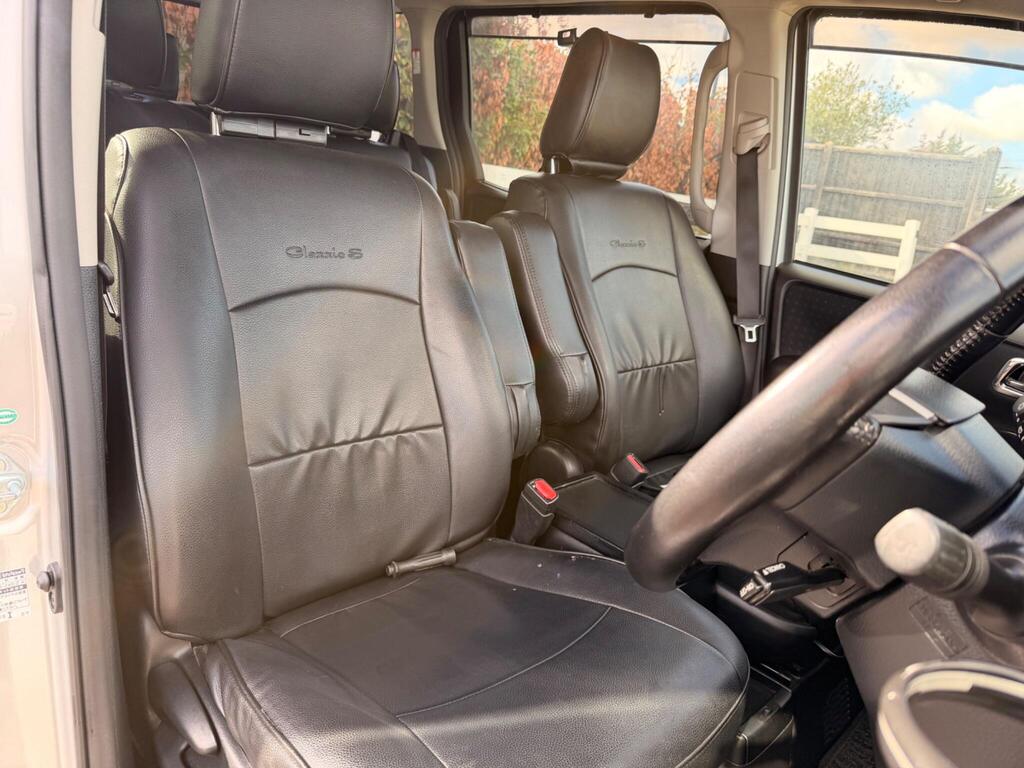 2014 Toyota Voxy thumbnail 29