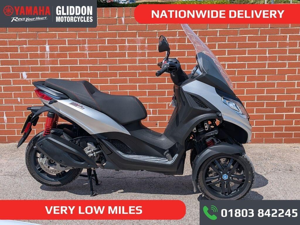 Piaggio MP3 300