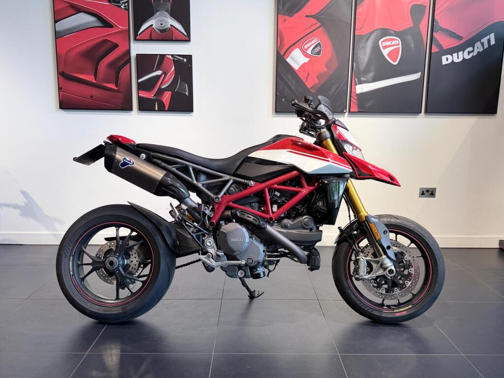 Ducati Hypermotard 950