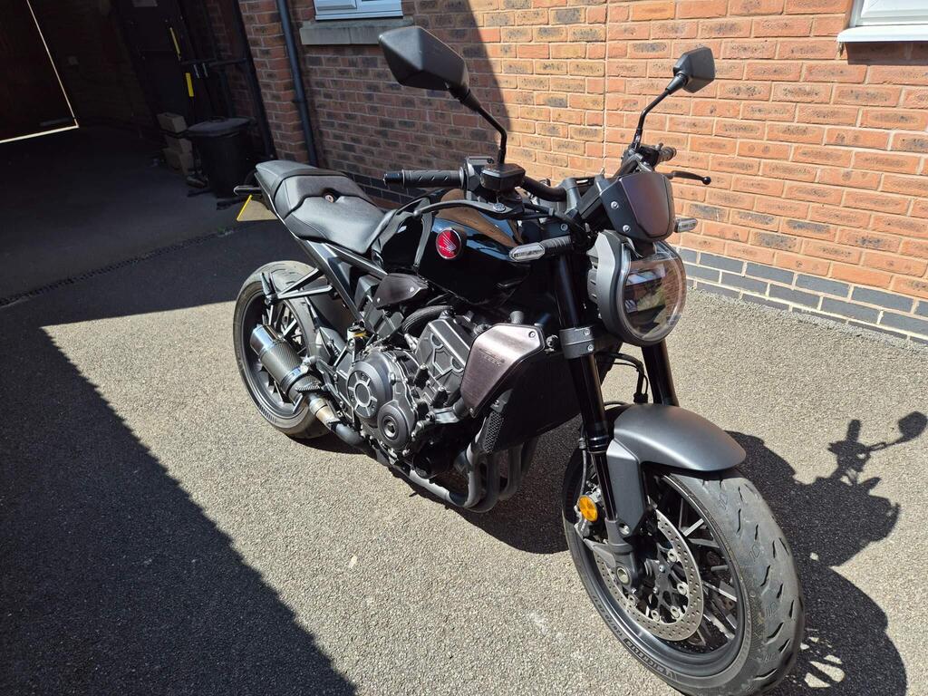 Honda CB1000R