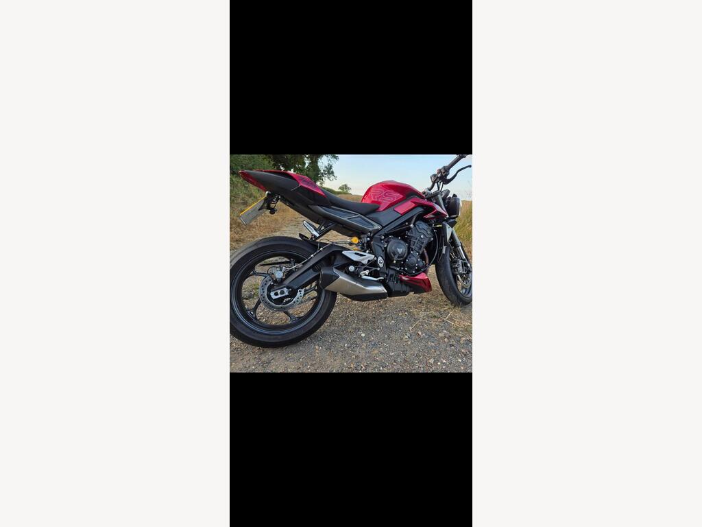 Triumph Street Triple 765