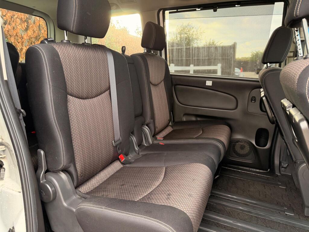 2014 Nissan Serena thumbnail 30
