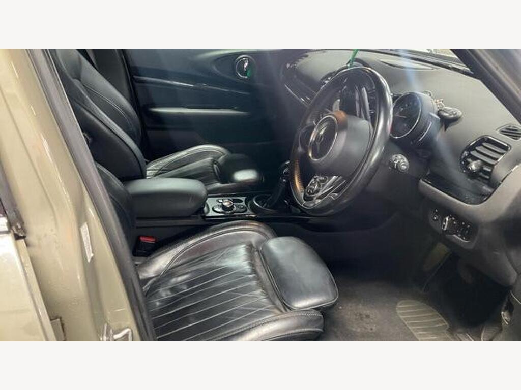 2018 MINI Clubman thumbnail 2