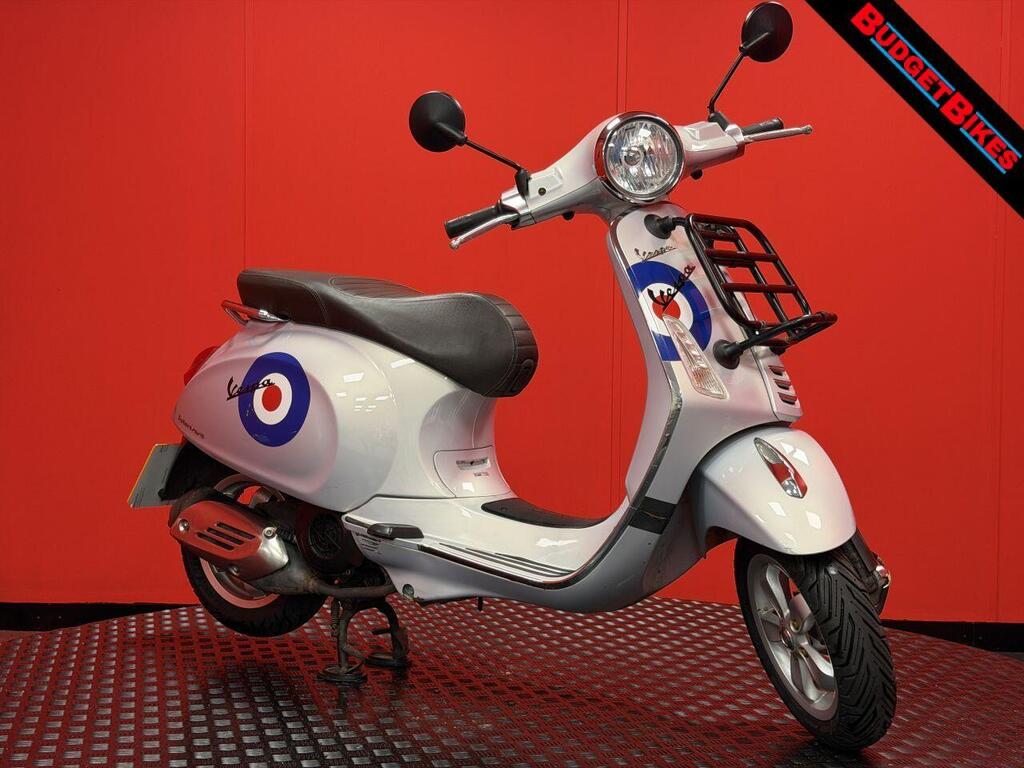 Piaggio Vespa Primavera 125
