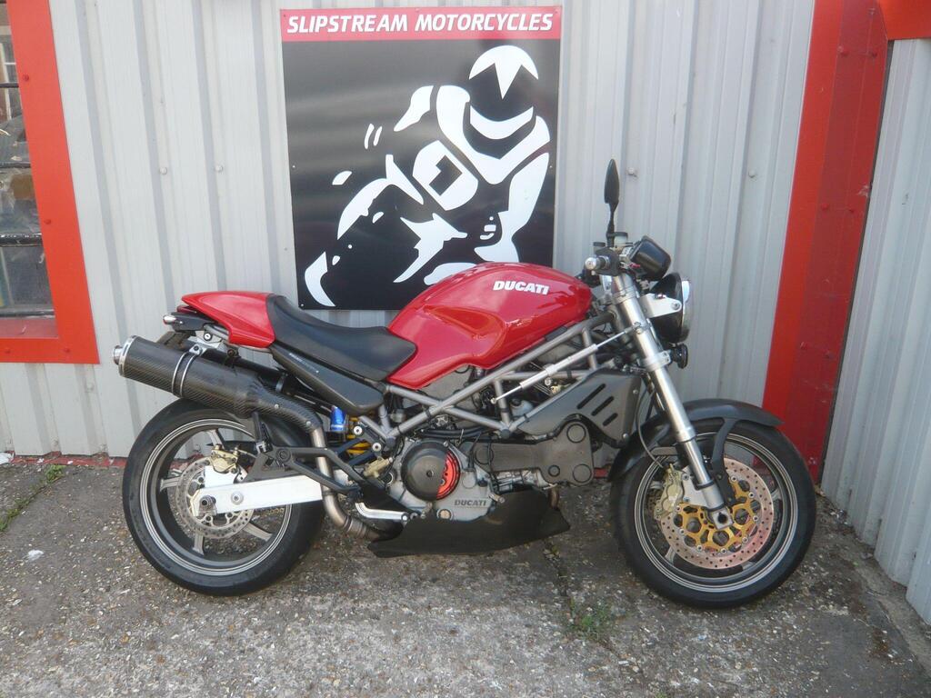 Ducati Monster 900 Unlisted