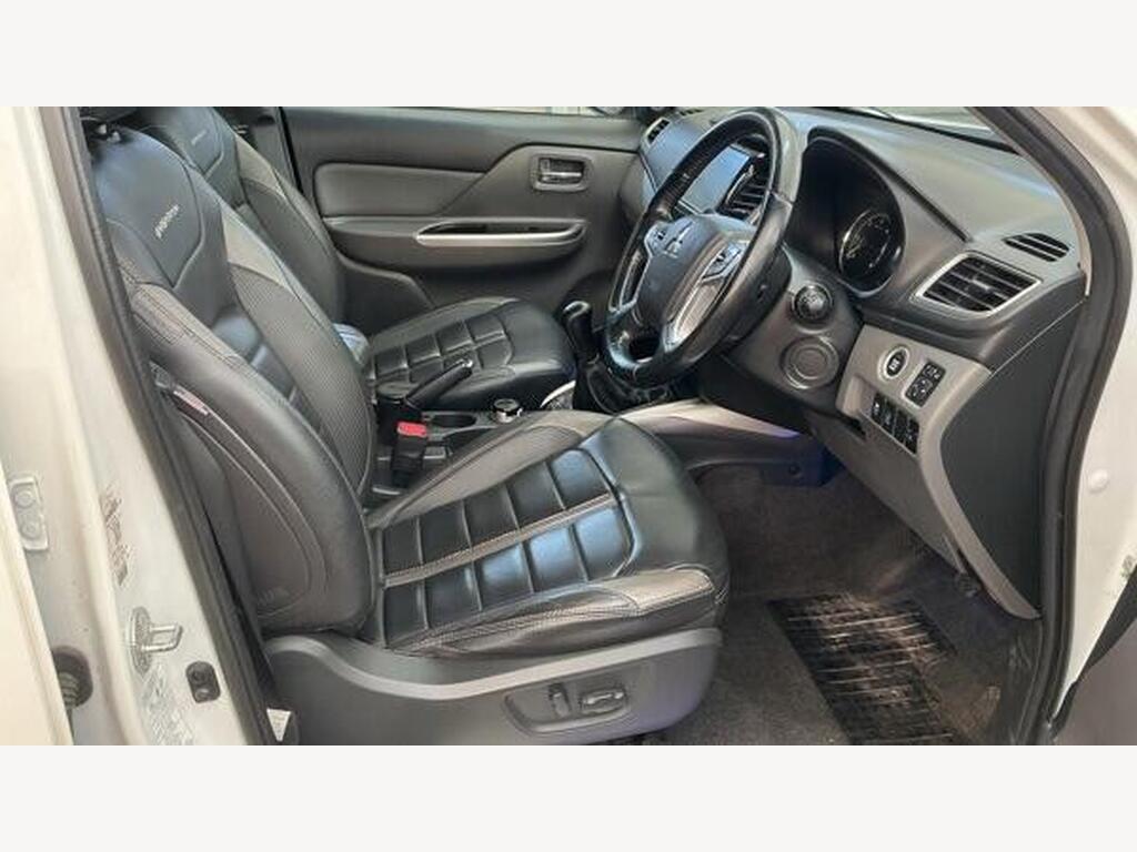 2018 Mitsubishi L200 thumbnail 8