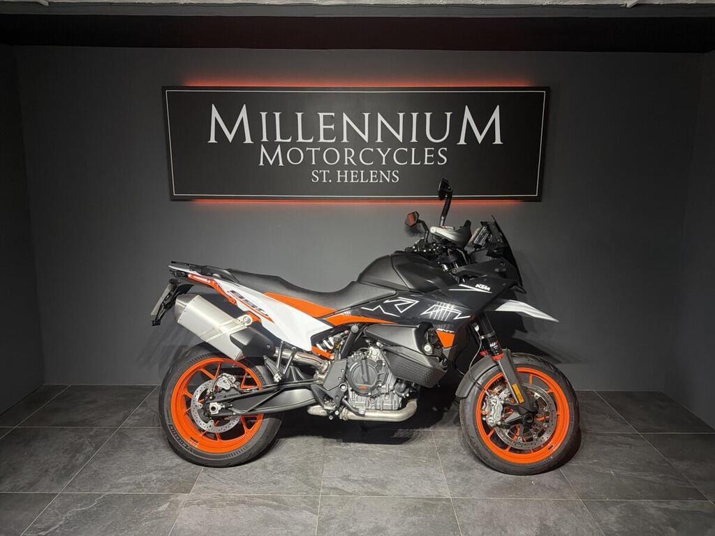 KTM 890 SMT