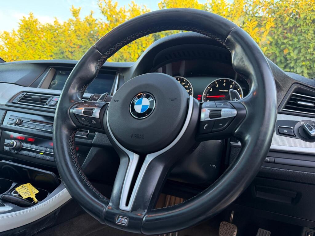 2014 BMW M5 thumbnail 33