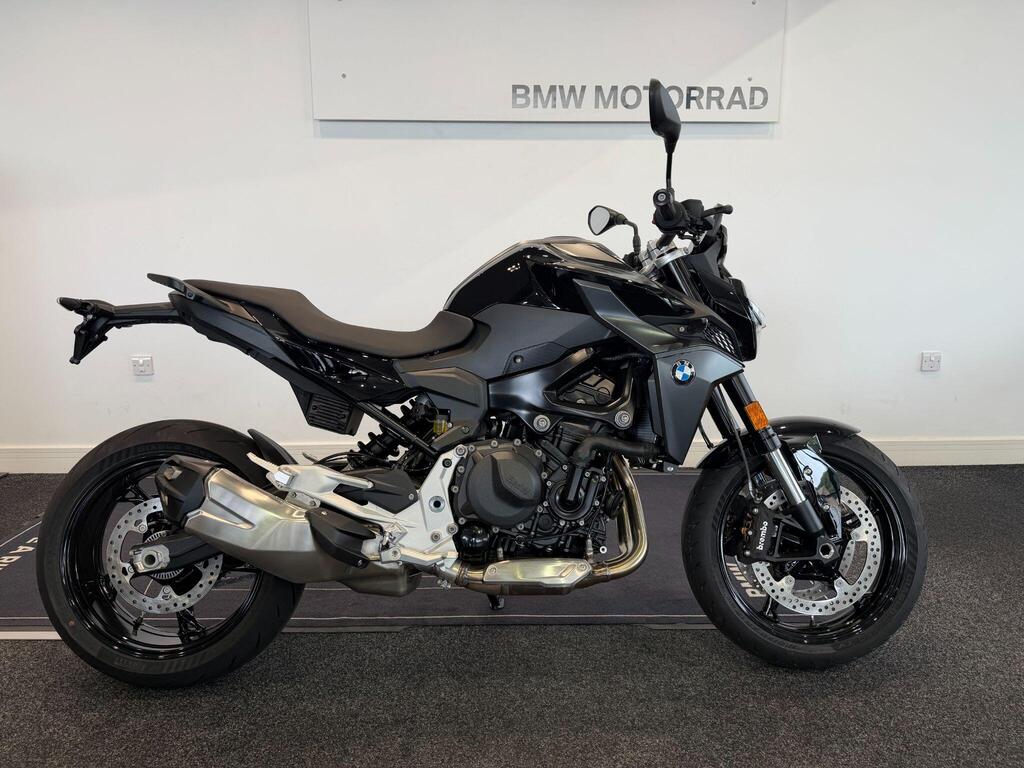 BMW F 900 R